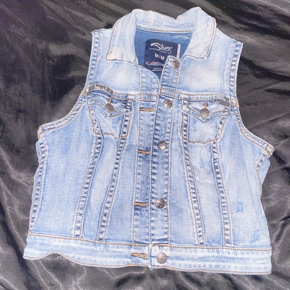 🧚‍♀️3for50$ Distressed jean vest - Picture 9 of 9